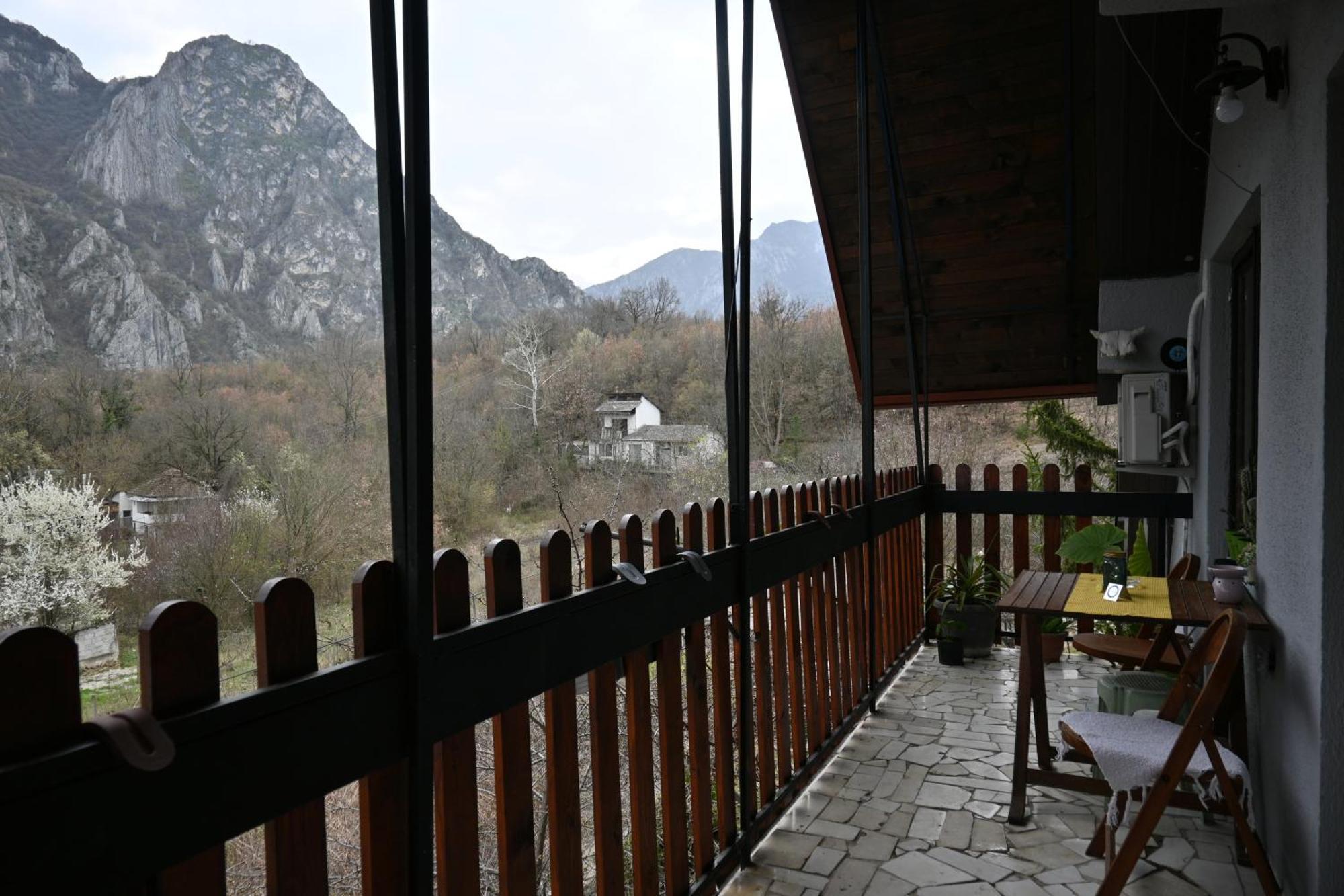 Canyon Matka Nature Apartments With A Terrace スコピエ エクステリア 写真